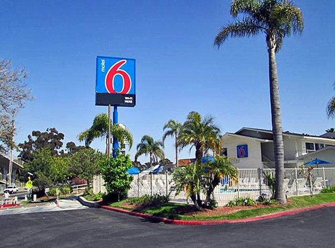Hotel 6-san Ysidro, Ca - - Border San Diego
